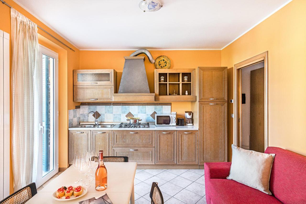 Annamaria 9 Apartment By Wonderful Italy 西尔米奥奈 外观 照片